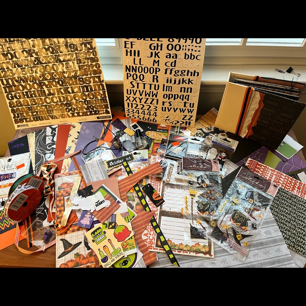 Halloween/ Fall Scrapbooking Lot🎃👻😈🍁